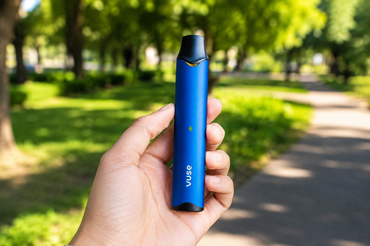 Vuse alternatives with nicotine and nicotine-free vape devices arranged side by side